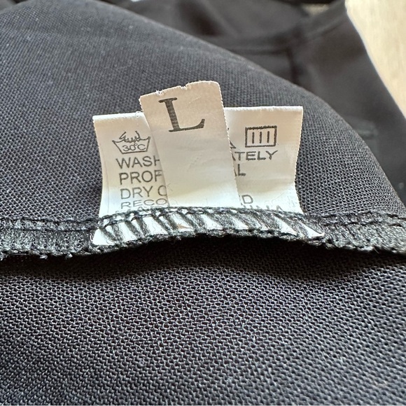 A-Line Black Button-Down Sleeveless Blouse Thin Straps Tank Top - Picture 6 of 10